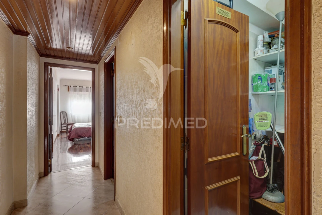 Apartamento T2 para Venda em Massamá e Monte Abraão Foto 8