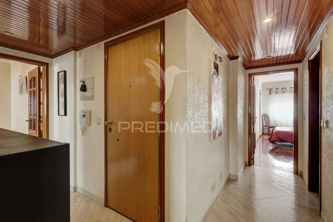 Apartamento T2 para Venda em Massamá e Monte Abraão Foto 9