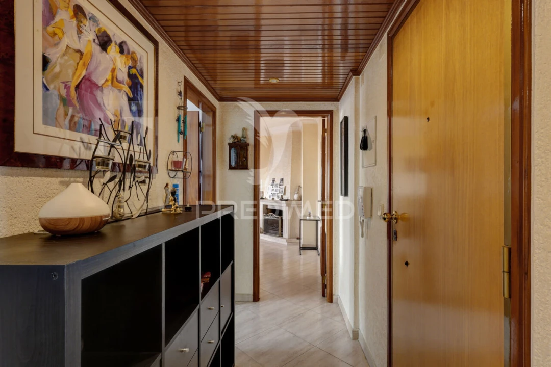 Apartamento T2 para Venda em Massamá e Monte Abraão Foto 10