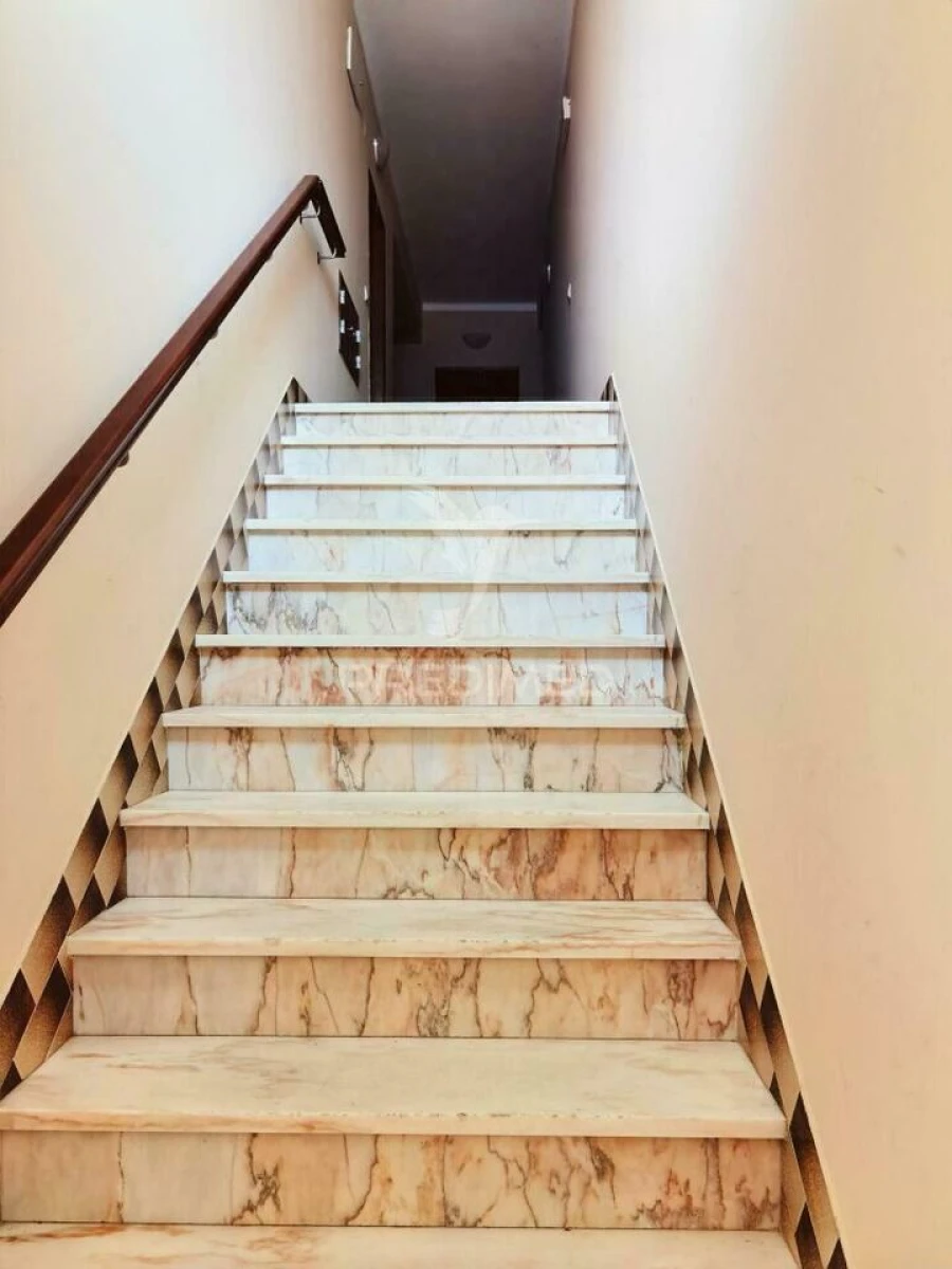 Moradia T7 para Venda em Azoia de Cima e Tremês Foto 14