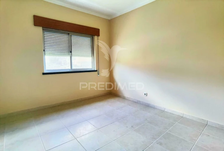 Moradia T7 para Venda em Azoia de Cima e Tremês Foto 24