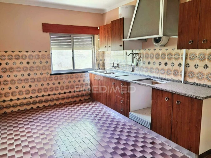 Moradia T7 para Venda em Azoia de Cima e Tremês Foto 22