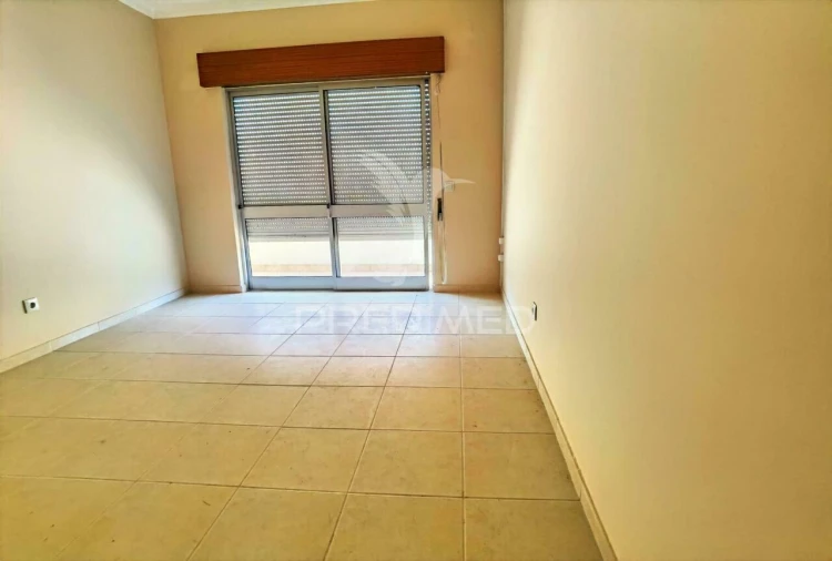 Moradia T7 para Venda em Azoia de Cima e Tremês Foto 28