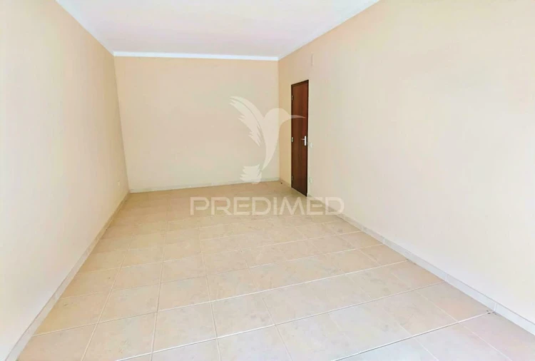 Moradia T7 para Venda em Azoia de Cima e Tremês Foto 27