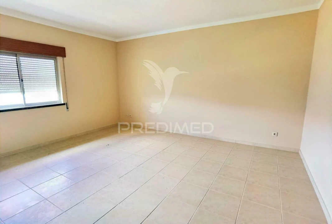 Moradia T7 para Venda em Azoia de Cima e Tremês Foto 32