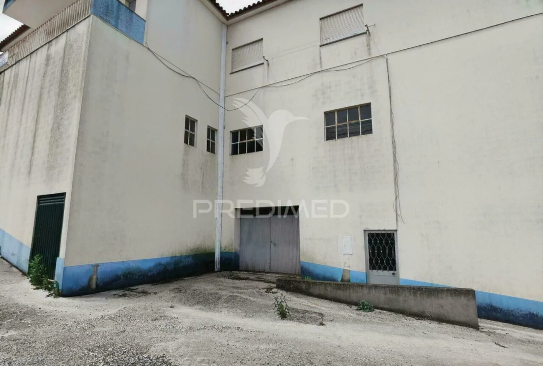 Moradia T7 para Venda em Azoia de Cima e Tremês Foto 6