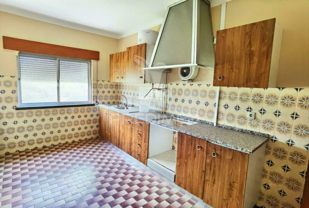 Moradia T7 para Venda em Azoia de Cima e Tremês Foto 30