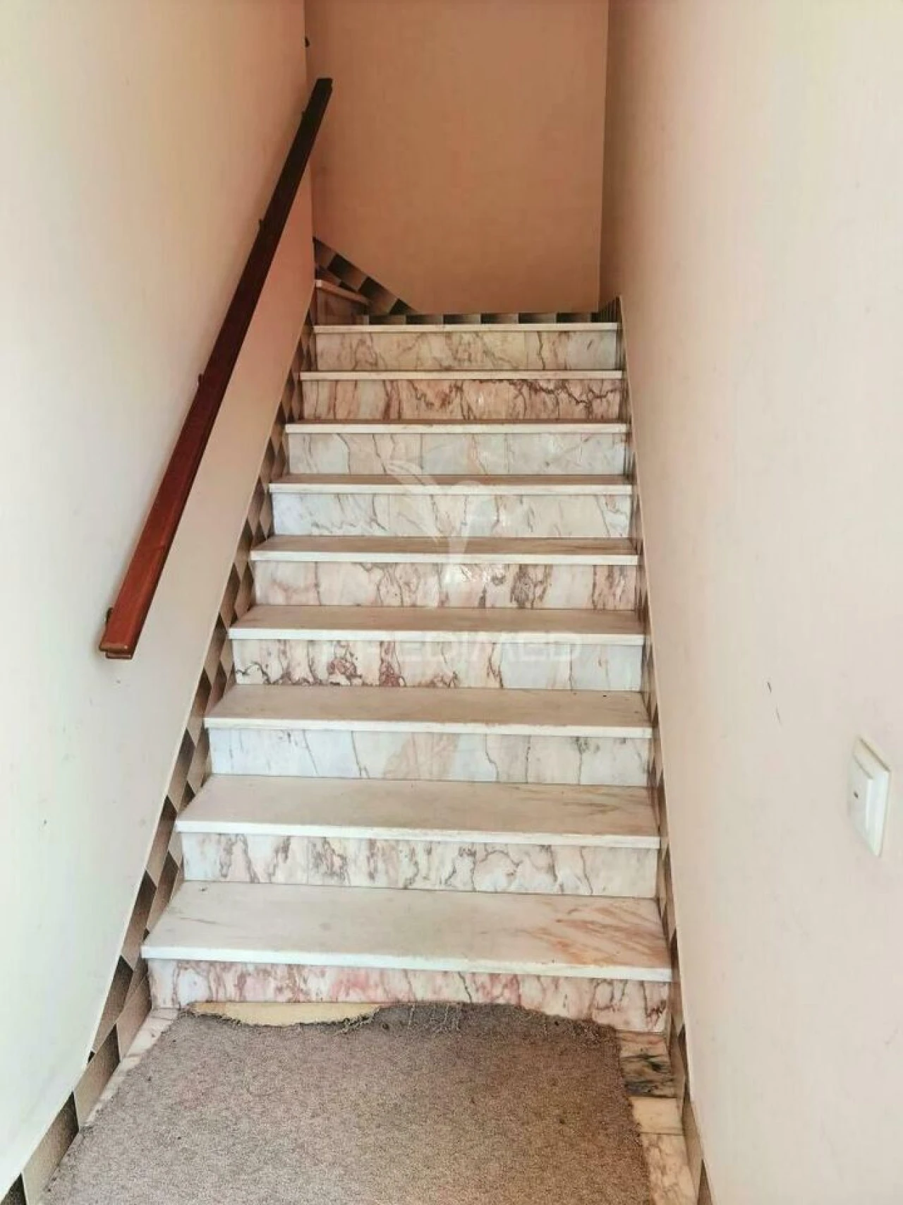 Moradia T7 para Venda em Azoia de Cima e Tremês Foto 13