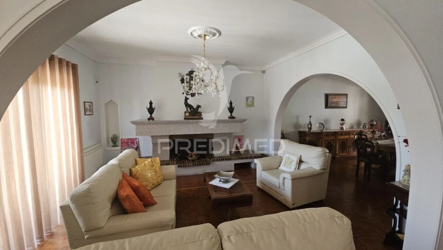 Moradia T4 para Venda em Areias, Sequeirô, Lama e Palmeira Foto 8