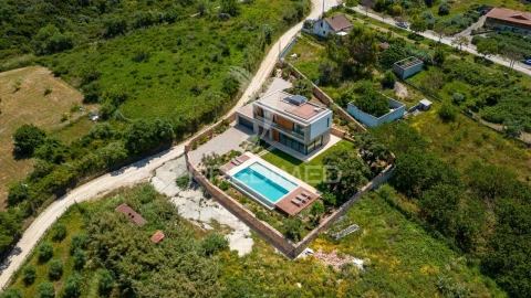 Terreno para Venda em Alenquer (Santo Estêvão e Triana)