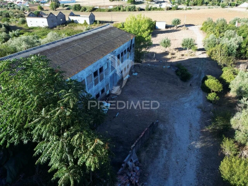 Armazém para Venda em São Vicente do Paul e Vale de Figueira Foto 7