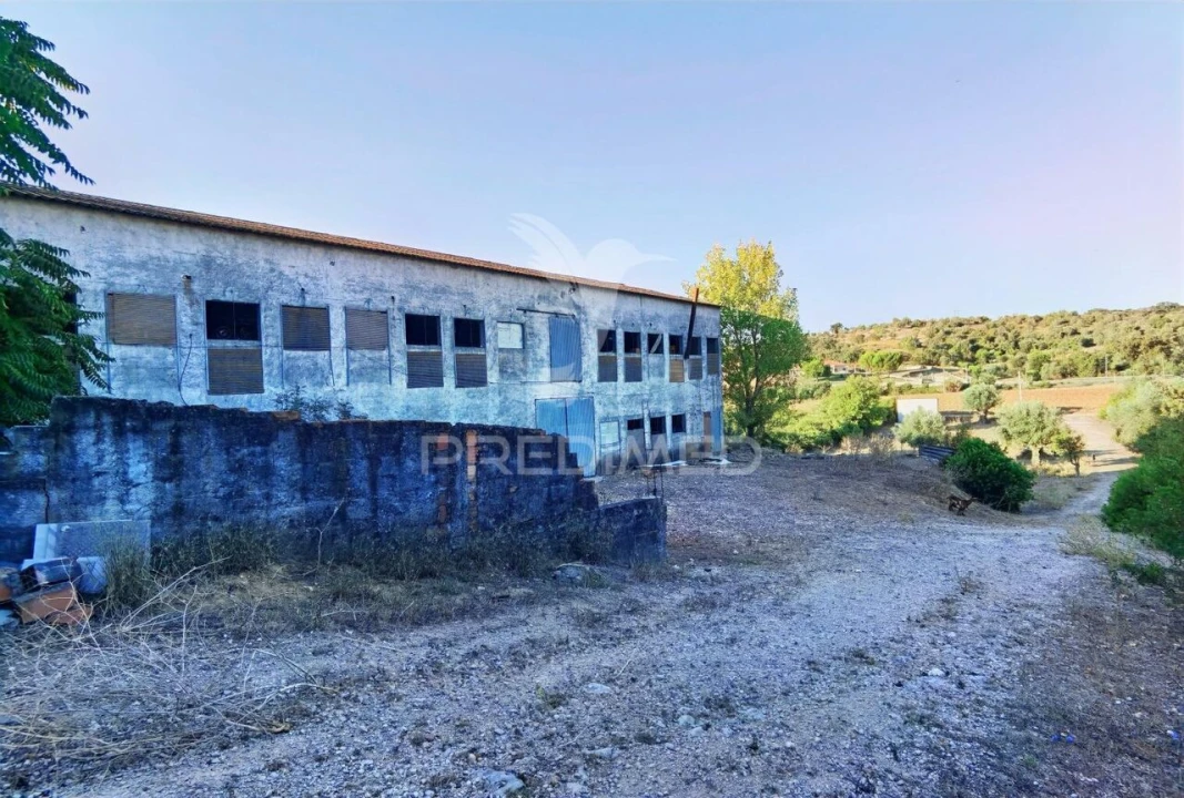 Armazém para Venda em São Vicente do Paul e Vale de Figueira Foto 16