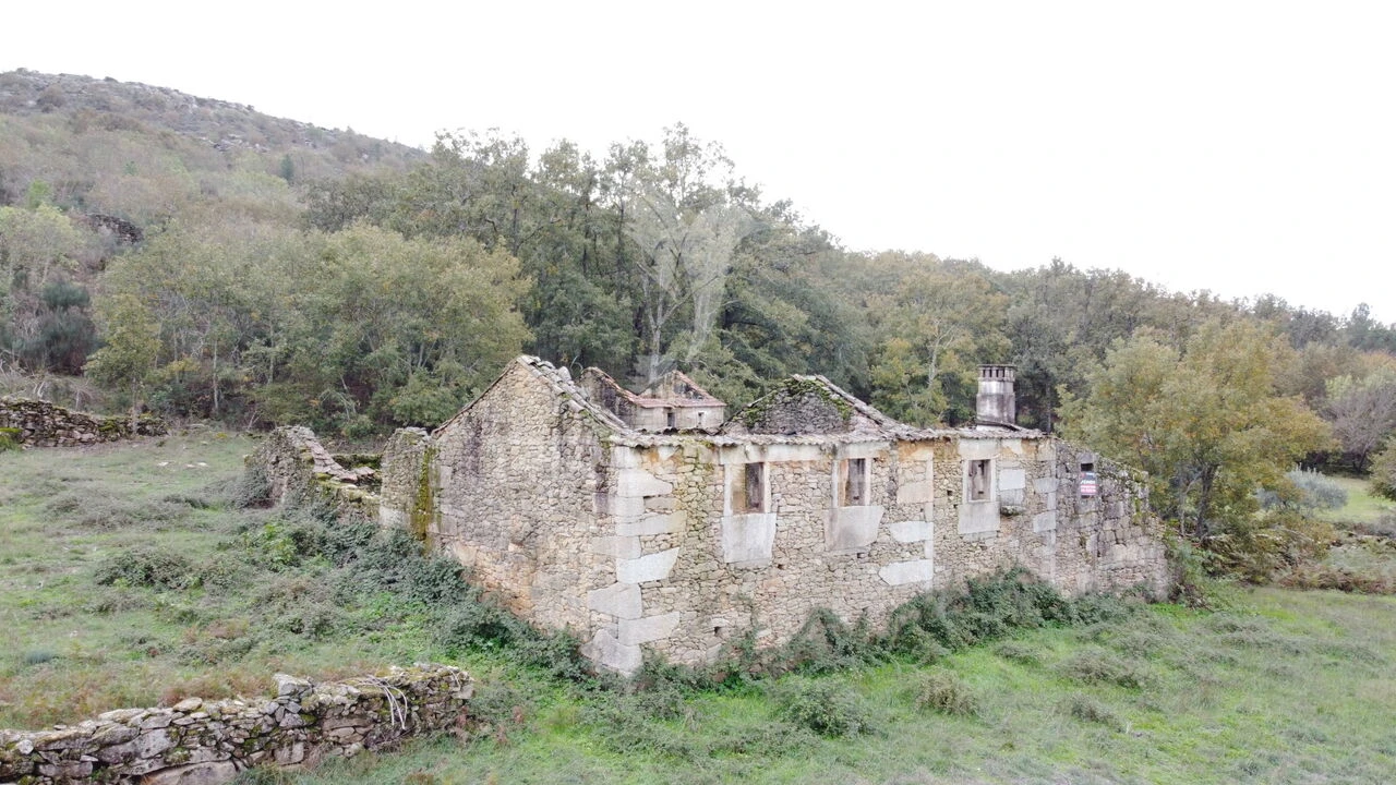 Quinta T4 para Venda em Sobral Pichorro e Fuinhas Foto 3