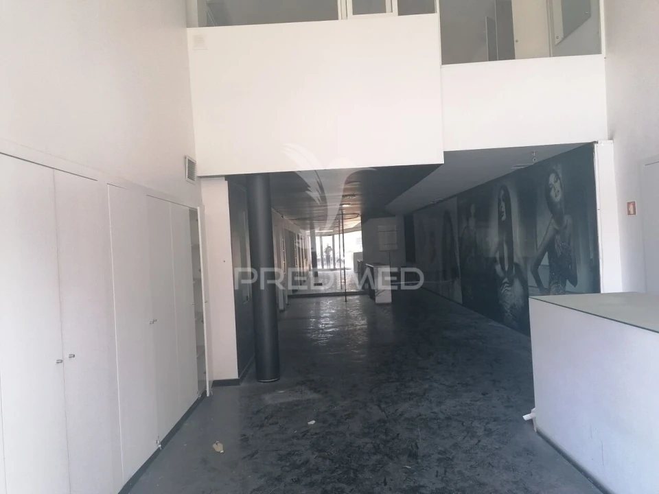 Loja para Venda em Cedofeita, Santo Ildefonso, Sé, Miragaia, São Nicolau e Vitória Foto 7