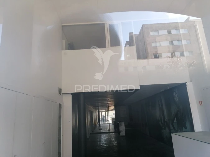 Loja para Venda em Cedofeita, Santo Ildefonso, Sé, Miragaia, São Nicolau e Vitória Foto 4