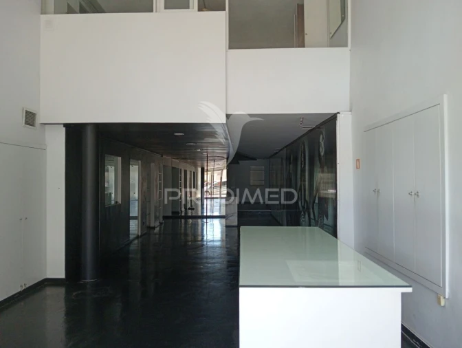 Loja para Venda em Cedofeita, Santo Ildefonso, Sé, Miragaia, São Nicolau e Vitória Foto 9