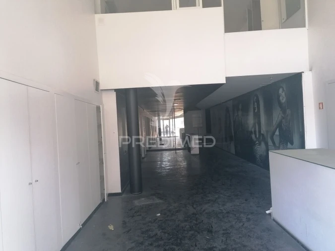 Loja para Venda em Cedofeita, Santo Ildefonso, Sé, Miragaia, São Nicolau e Vitória Foto 7