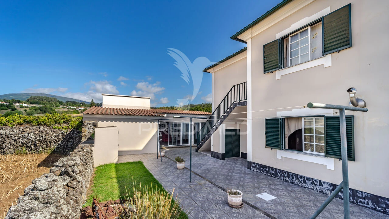 Moradia T3 para Venda em São Mateus da Calheta Foto 3