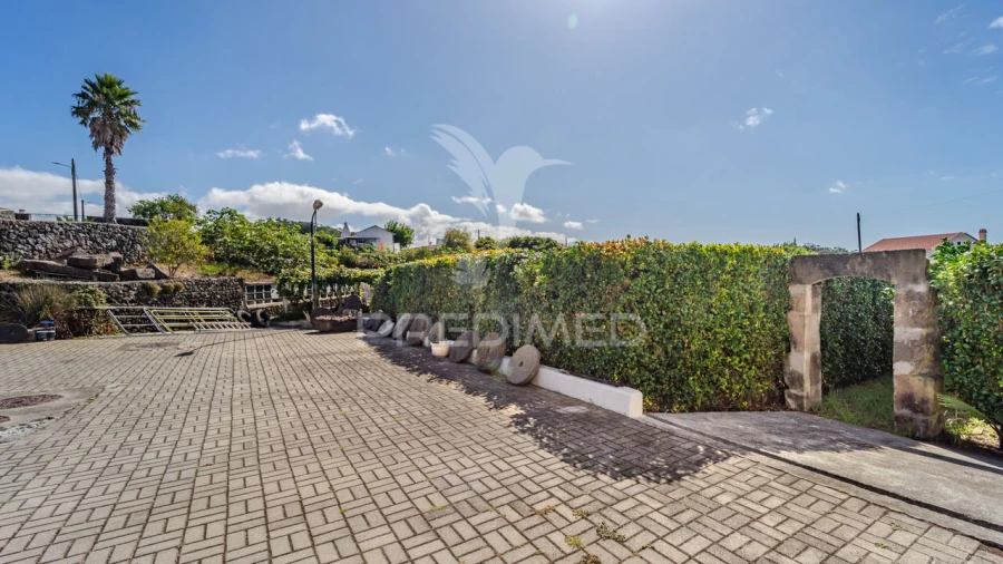 Moradia T3 para Venda em São Mateus da Calheta Foto 4