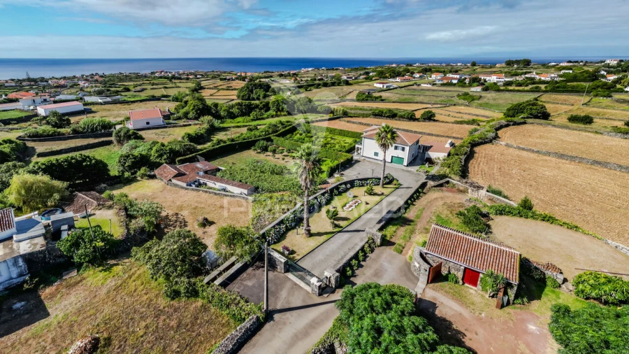 Moradia T3 para Venda em São Mateus da Calheta Foto 10