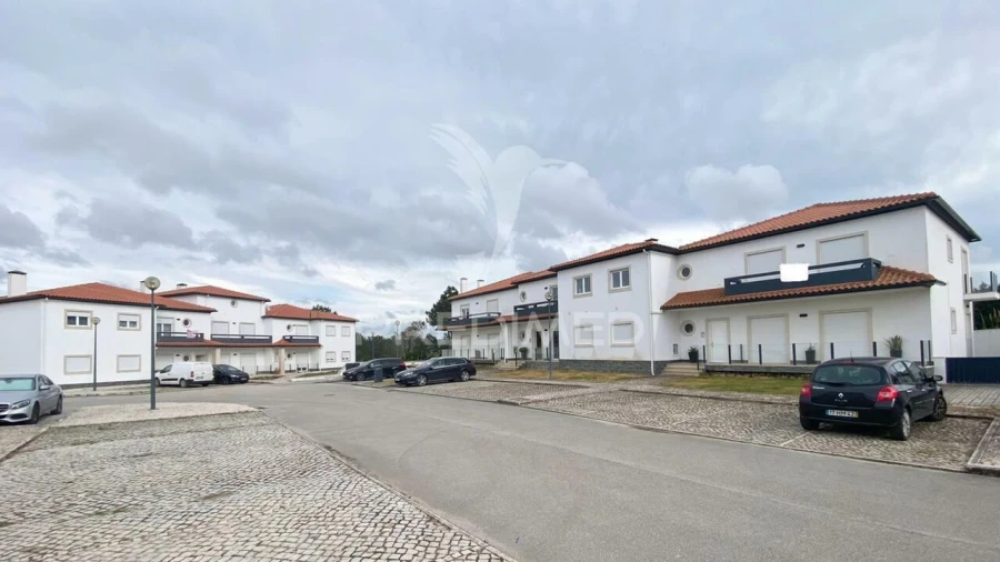 Apartamento T2 para Venda em Tornada e Salir do Porto