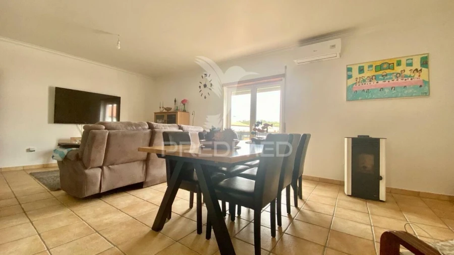 Apartamento T2 para Venda em Tornada e Salir do Porto Foto 6