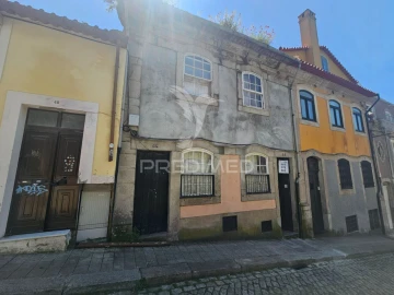 Moradia T5 para Venda em Cedofeita, Santo Ildefonso, Sé, Miragaia, São Nicolau e Vitória