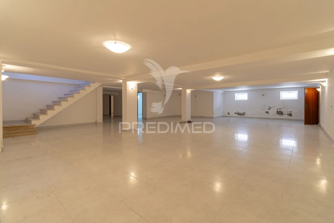 Moradia T9 para Venda em Torres Novas (Santa Maria, Salvador e Santiago) Foto 32