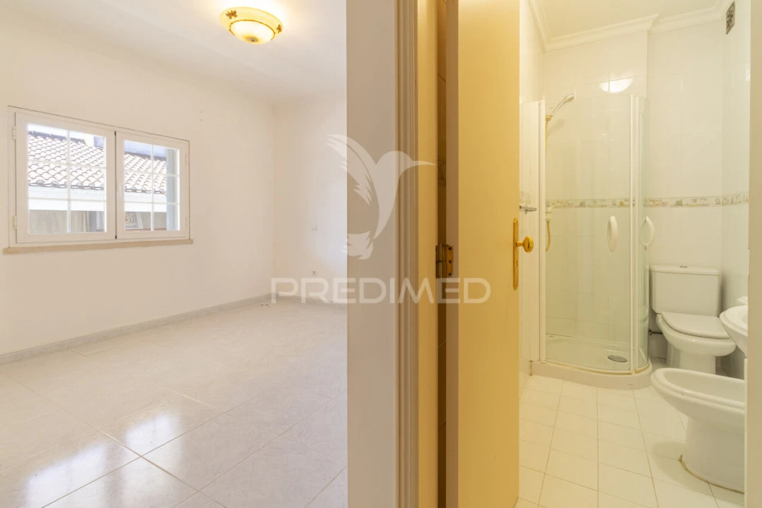 Moradia T9 para Venda em Torres Novas (Santa Maria, Salvador e Santiago) Foto 20