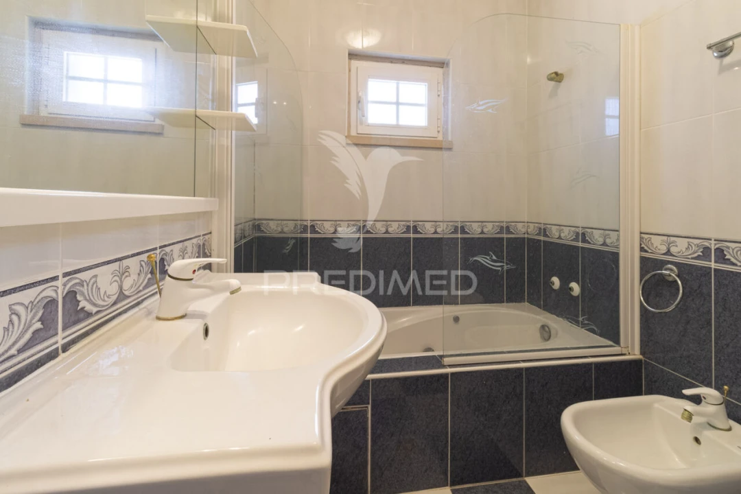 Moradia T9 para Venda em Torres Novas (Santa Maria, Salvador e Santiago) Foto 18