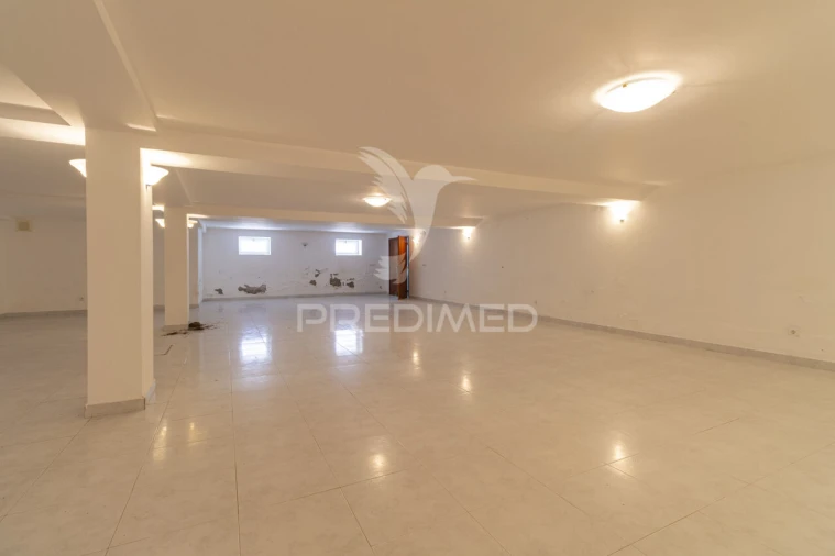 Moradia T9 para Venda em Torres Novas (Santa Maria, Salvador e Santiago) Foto 31