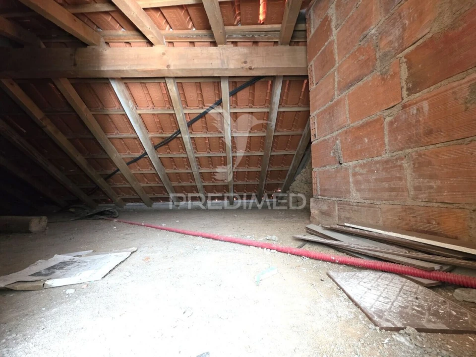 Moradia T2 para Venda em Serra e Junceira Foto 22