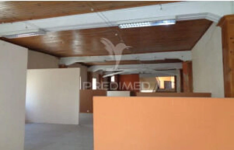 Loja para Venda em Ovoa e Vimieiro Foto 3