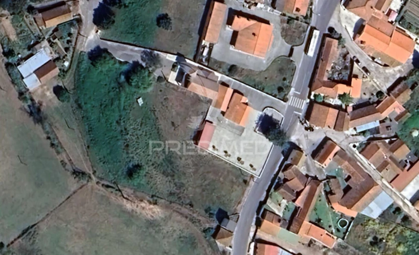 Terreno para Venda em Azoia de Cima e Tremês Foto 5