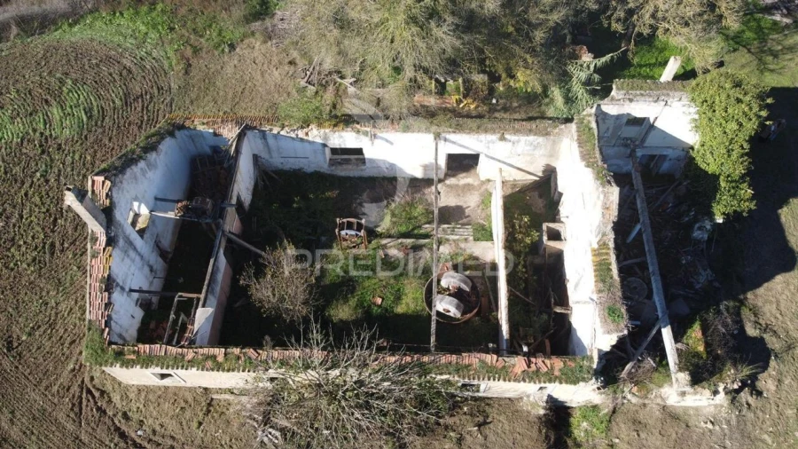 Moradia T0 para Venda em São João da Ribeira e Ribeira de São João Foto 5