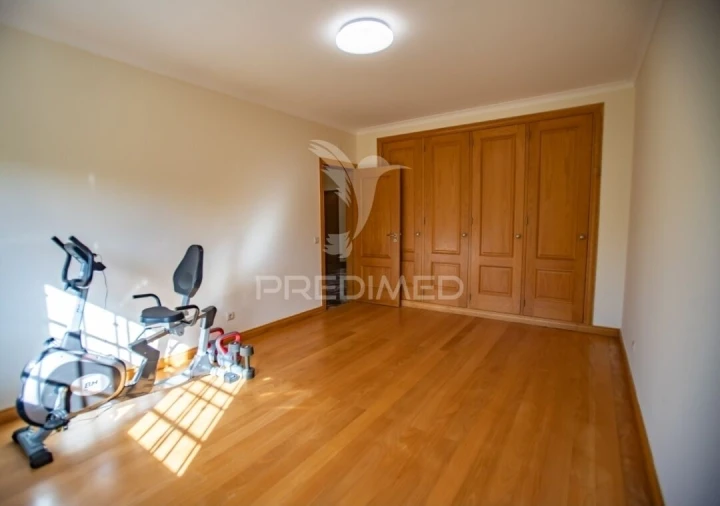 Moradia T5 para Venda em Cascais e Estoril Foto 38