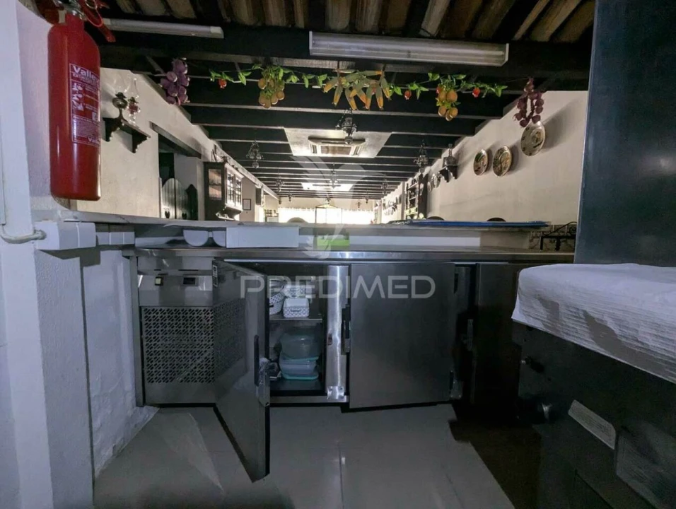 Loja para Venda em Monte Gordo Foto 14