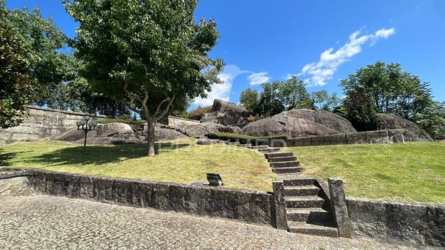 Quinta T4 para Venda em Sande Vila Nova e Sande São Clemente Foto 1