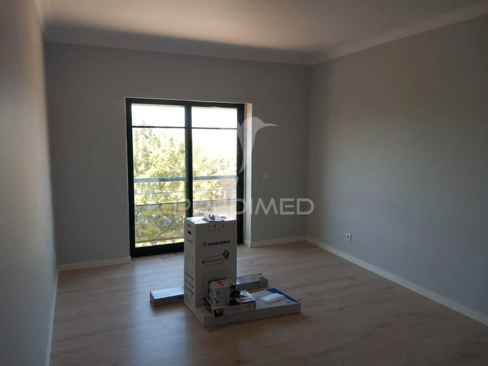 Apartamento T2 para Venda em Caparica e Trafaria Foto 4