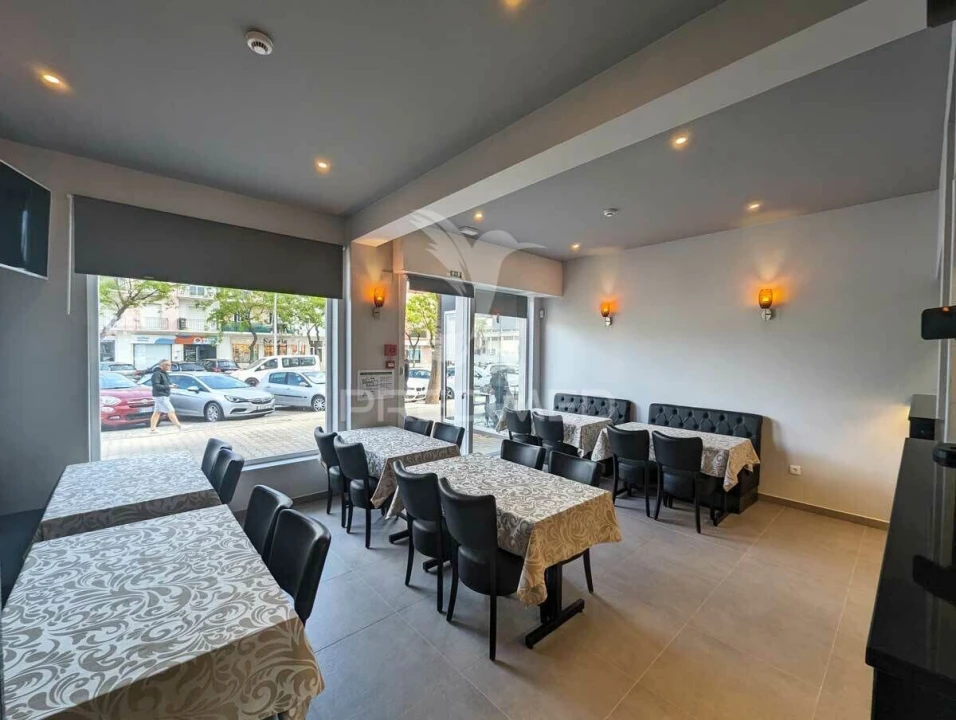 Loja para Venda em Vila Real de Santo Antonio Foto 4