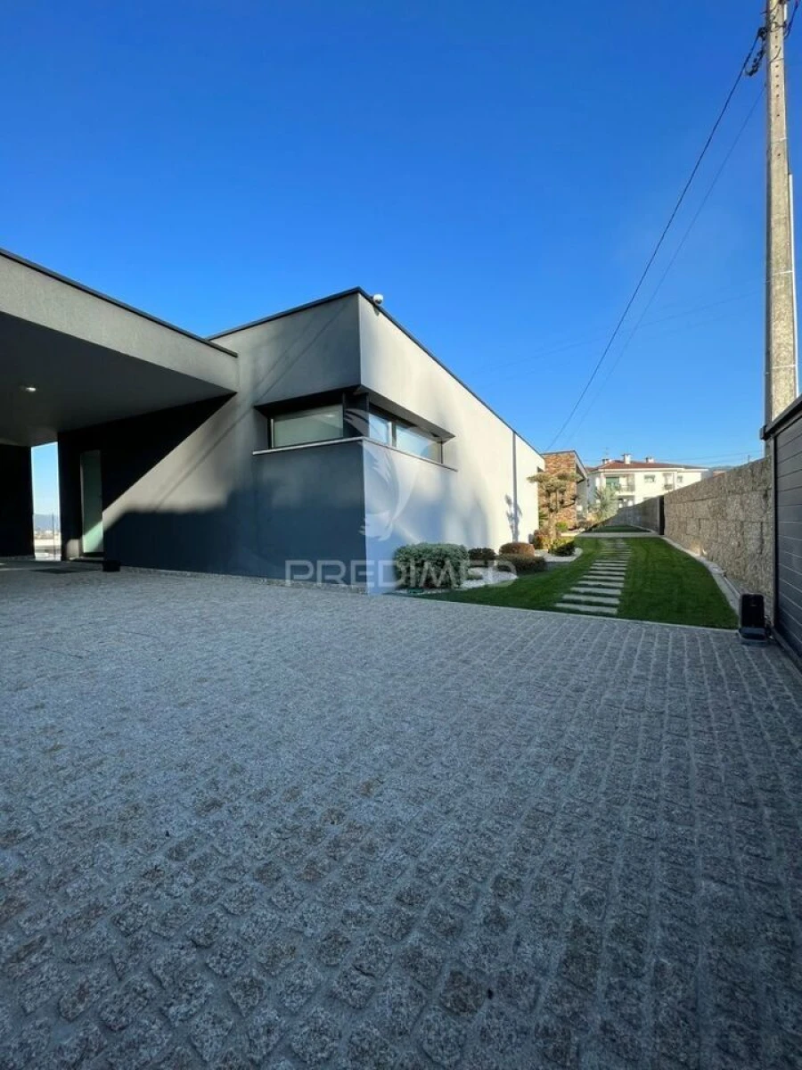 Moradia T3 para Venda em Souto Santa Maria, Souto São Salvador e Gondomar Foto 12