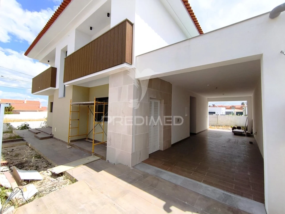Moradia T4 para Venda em Azeitão (São Lourenço e São Simão) Foto 6
