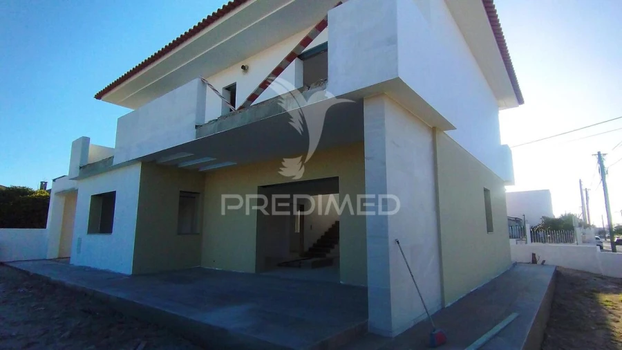 Moradia T4 para Venda em Azeitão (São Lourenço e São Simão) Foto 2