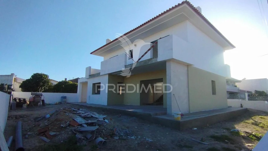 Moradia T4 para Venda em Azeitão (São Lourenço e São Simão) Foto 1