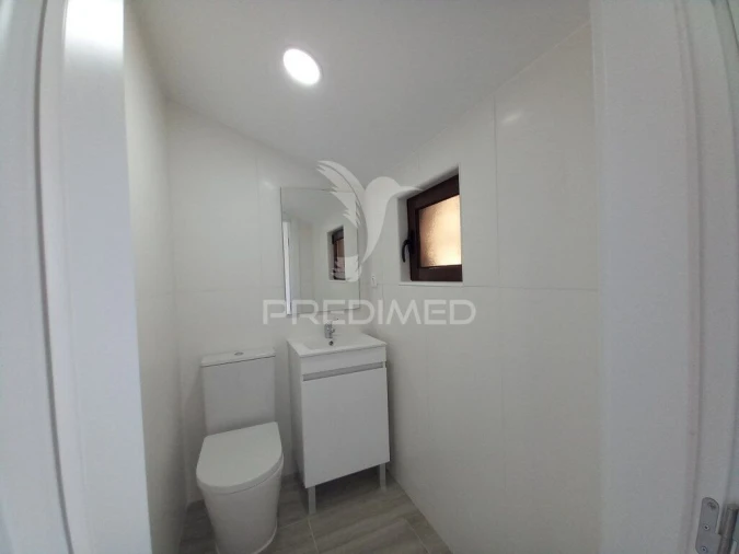 Apartamento T3 para Venda em Caparica e Trafaria Foto 28