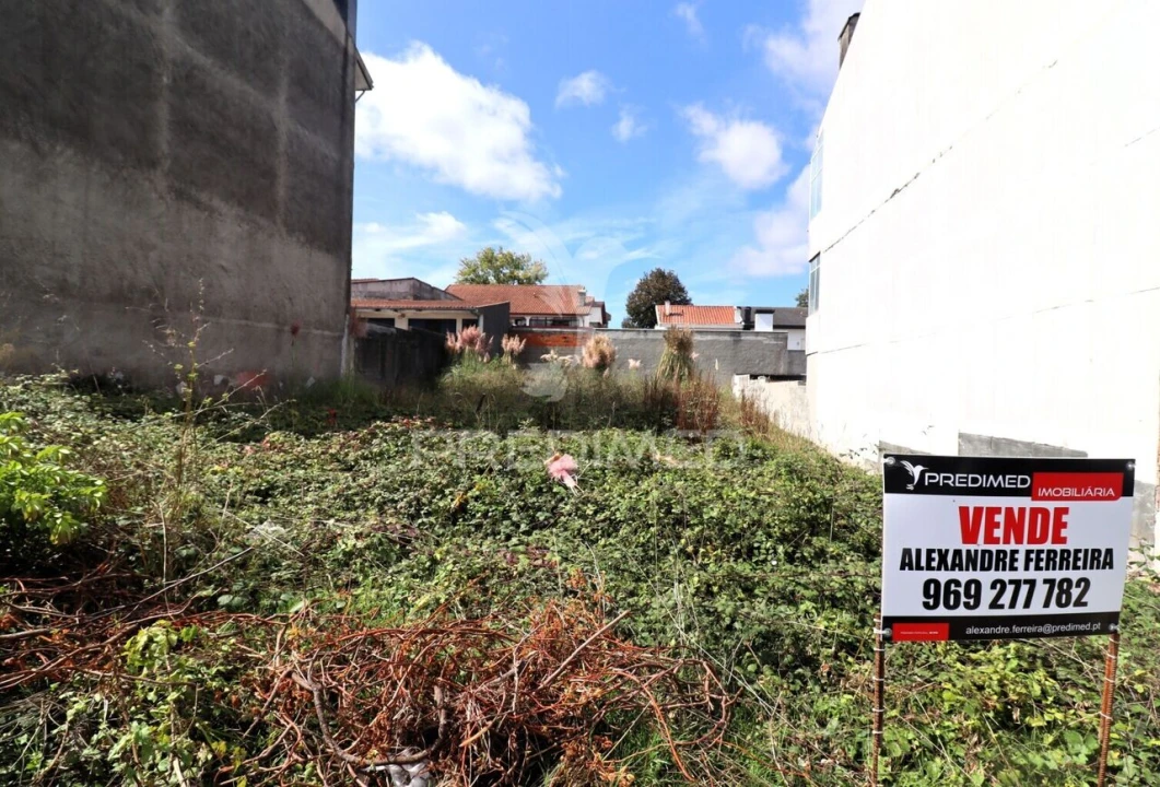 Terreno para Venda em Pedroso e Seixezelo Foto 1