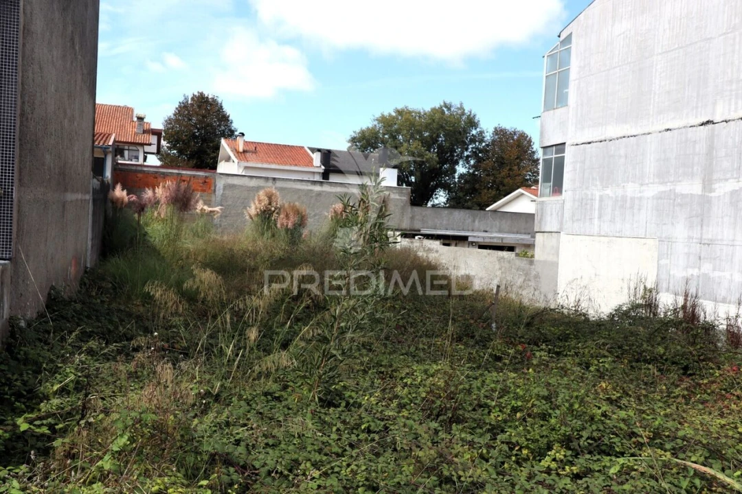 Terreno para Venda em Pedroso e Seixezelo Foto 2