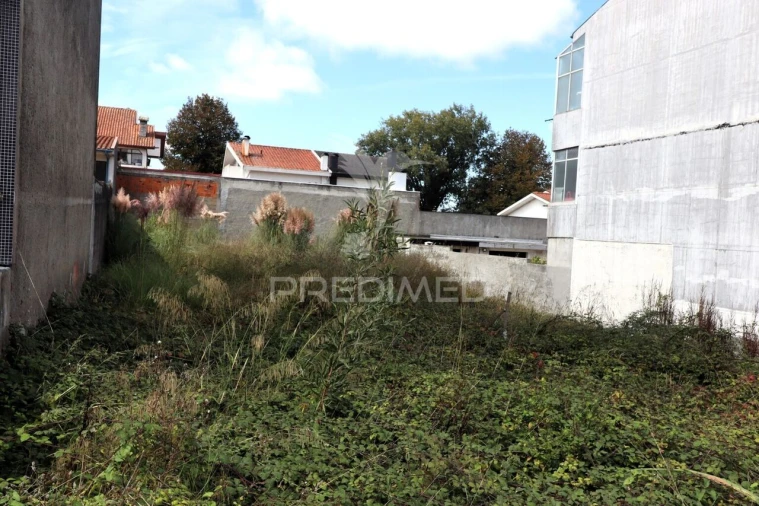 Terreno para Venda em Pedroso e Seixezelo Foto 2
