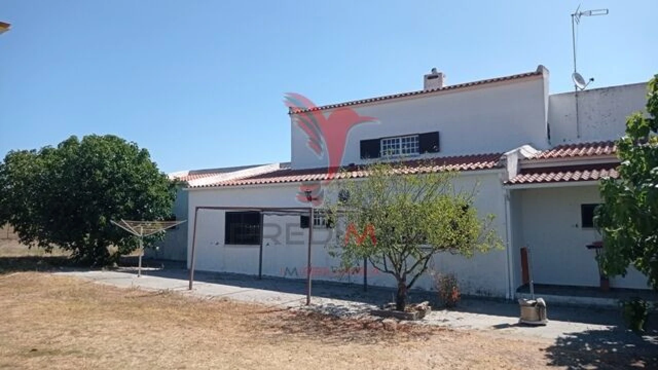 Moradia T5 para Venda em Espírito Santo, Nossa Senhora da Graça e São Simão Foto 37