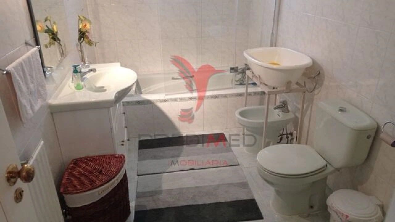 Moradia T5 para Venda em Espírito Santo, Nossa Senhora da Graça e São Simão Foto 7